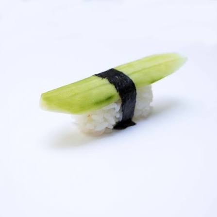 135. NIGIRI CETRIOLI
