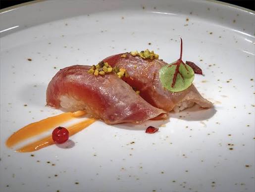 151. NIGIRI MAGURO FLAMBÉ