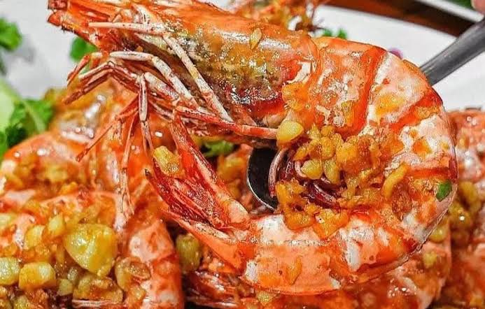 579. GAMBERONE IN SALSA PICCANTE