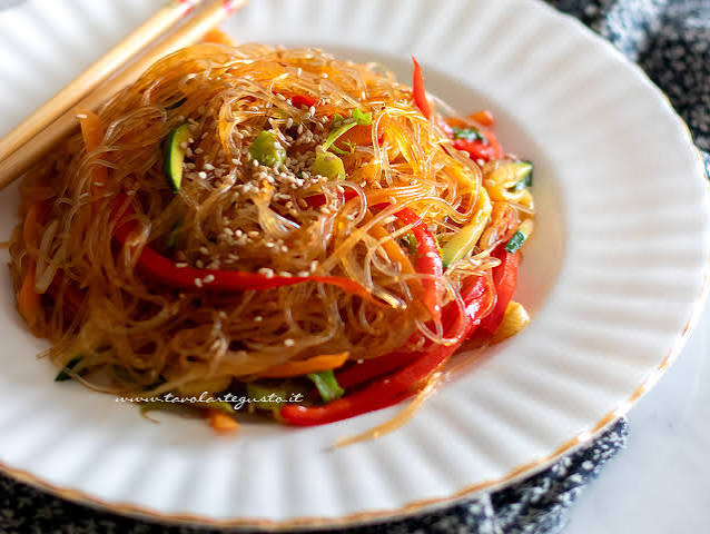 507. SPAGHETTI DI SOIA & VERDURE