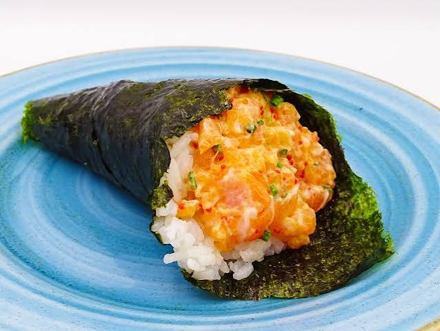 232 TEMAKI SPICY SAKE